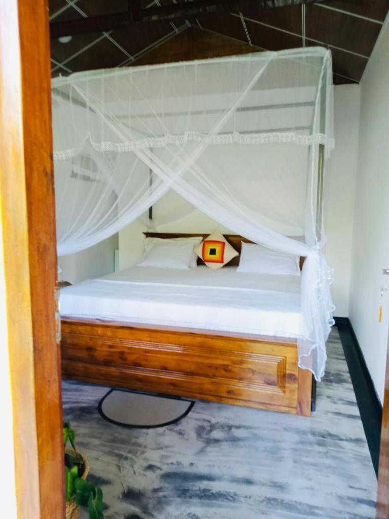 Freedom192 Hotel Weligama Buitenkant foto