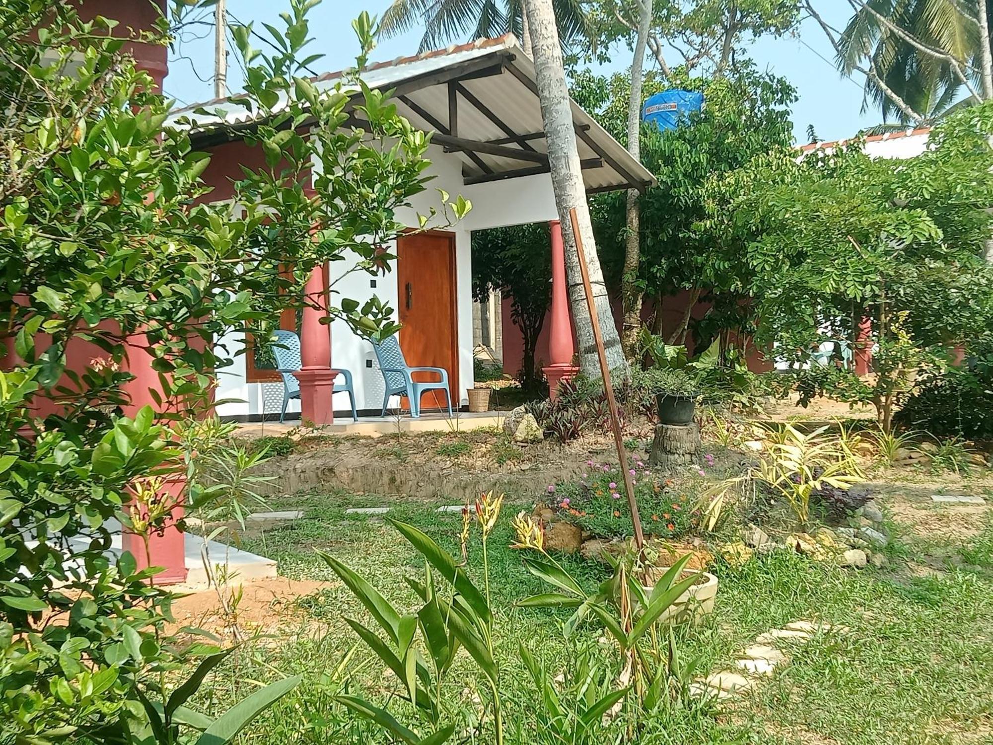 Freedom192 Hotel Weligama Buitenkant foto